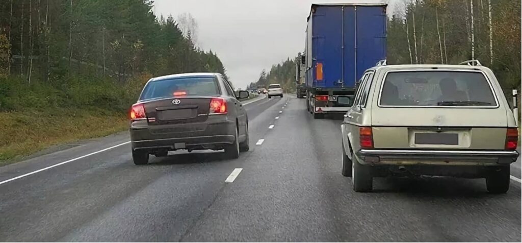 Действия при обгоне автомобиля